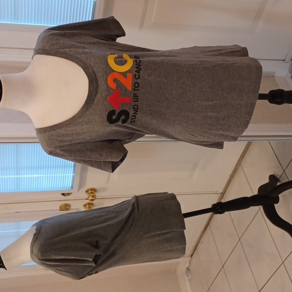 4/$40 Gray Stand Up To Cancer Tee - Size XL